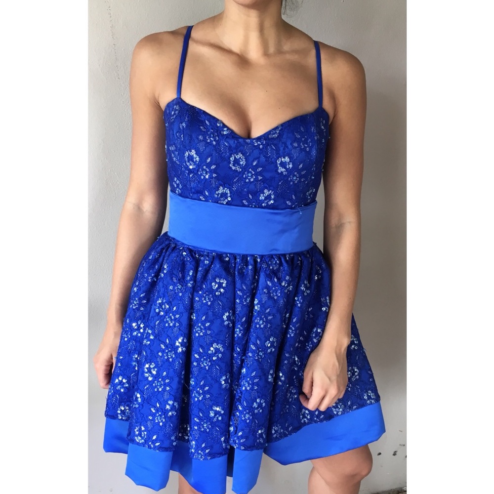 Princess A Line👗 - Picture 2 of 7